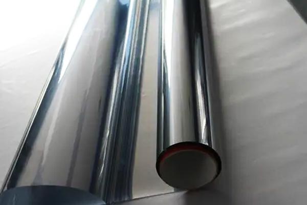 金屬表面的薄膜用激光可以切割嗎？不會(huì)燒糊嗎？(圖1)
