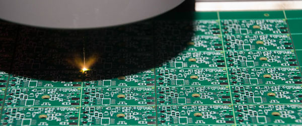PCB分板方式有哪些？什么是激光PCB分板？(圖2)